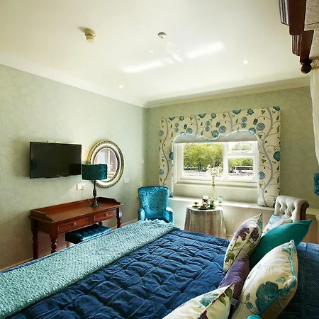 Arbutus Hotel 4*