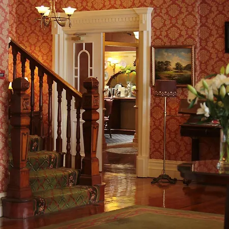Hotel Arbutus