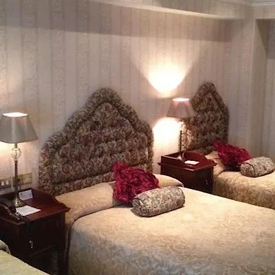 Arbutus Otel 4*