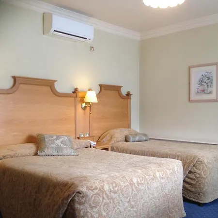 Hotel Arbutus 4*