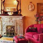 Hotel Arbutus