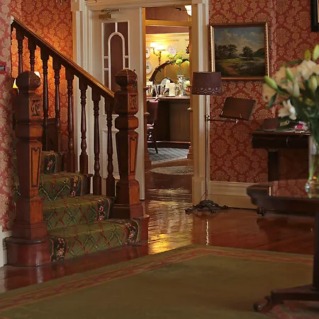 Arbutus Hotel