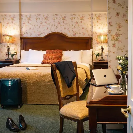 Arbutus Hotel 4*