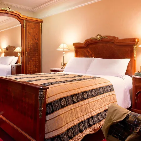 Arbutus Hotel 4*