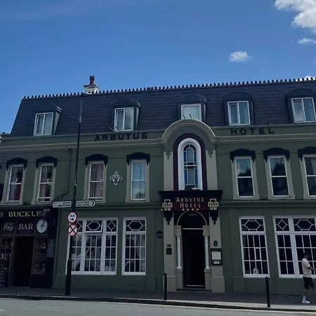 Hotel Arbutus