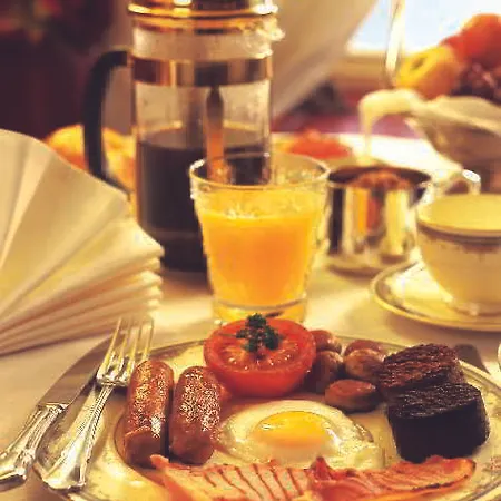 Hotel Arbutus 4*