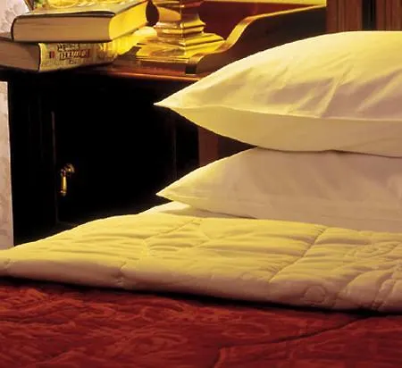 Arbutus Hotel 4*